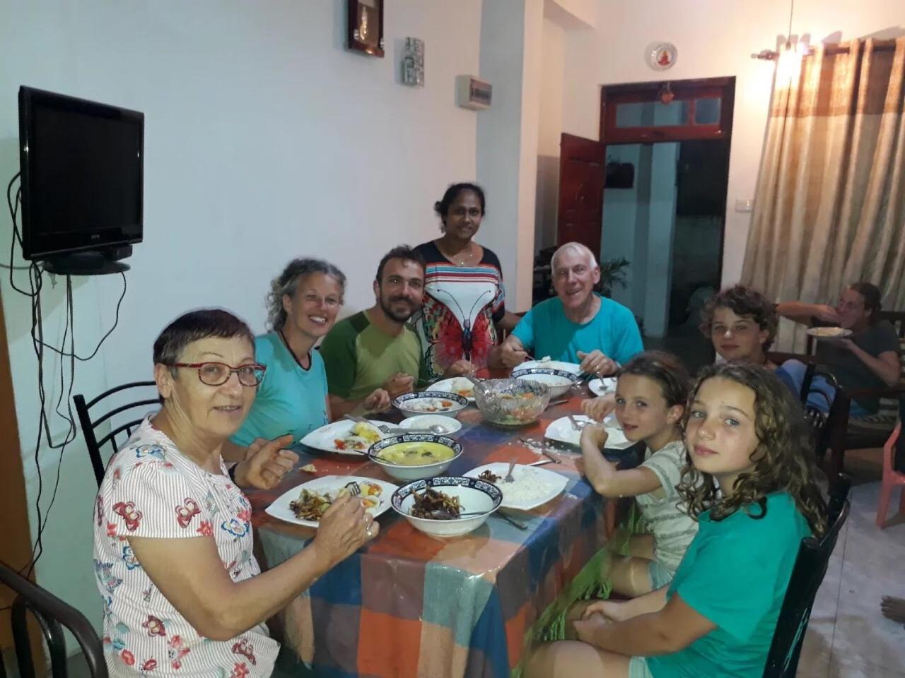 Deiyannewela Nisansala Homestay Kandy מראה חיצוני תמונה